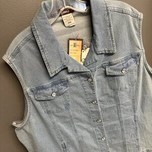 Isaac's Designs Denim Vest Womens Plus Size 2XL Blue Jean Classic NWT